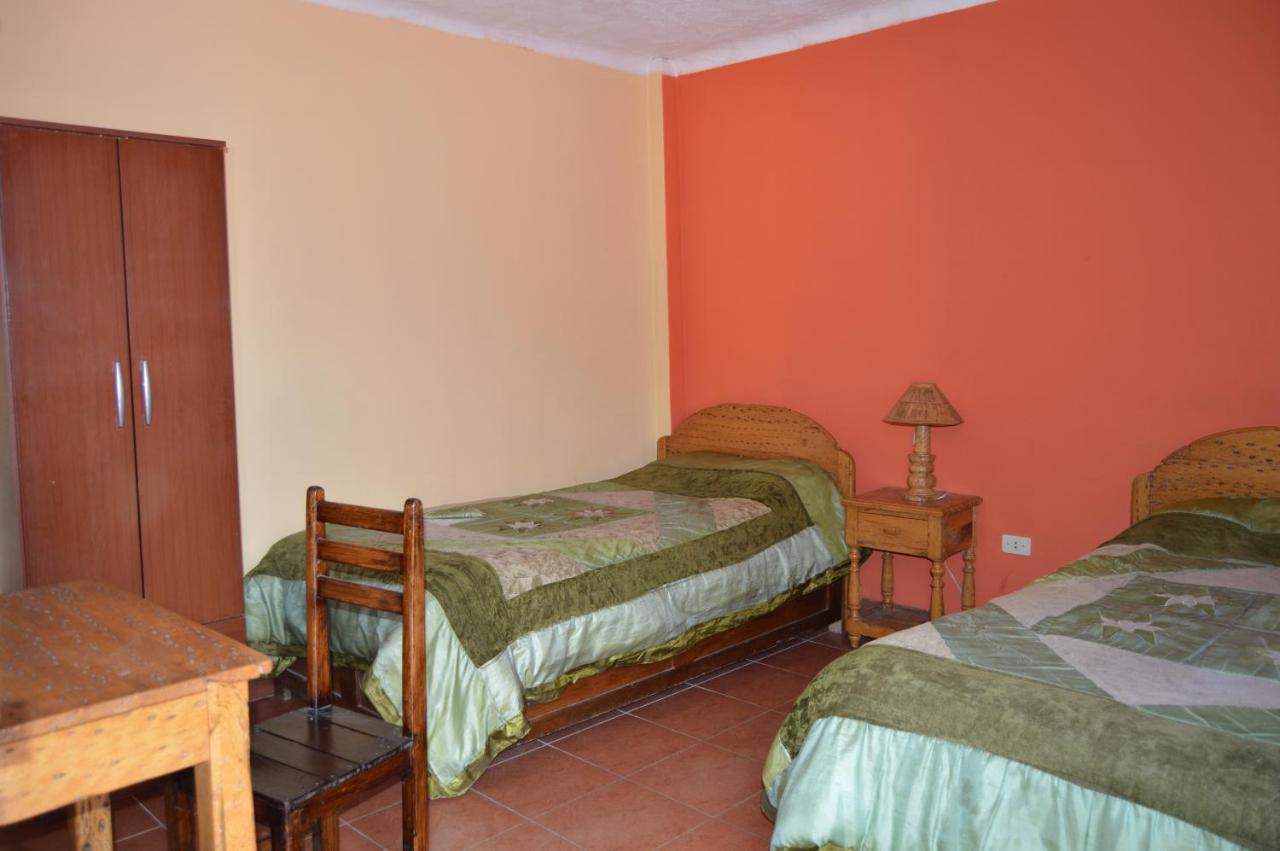 Hostal Coronel Pedro Arraya Tupiza Bagian luar foto