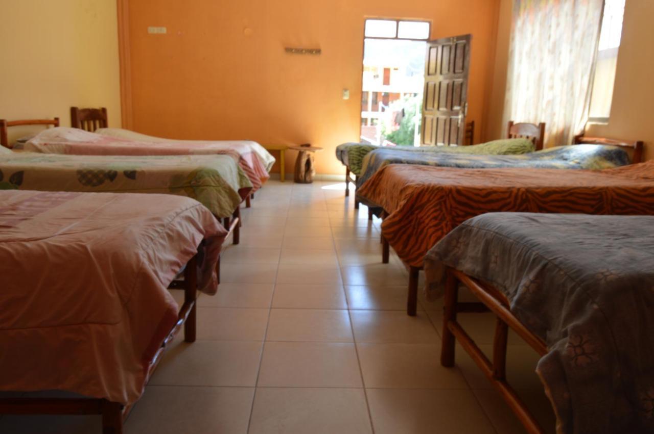 Hostal Coronel Pedro Arraya Tupiza Bagian luar foto