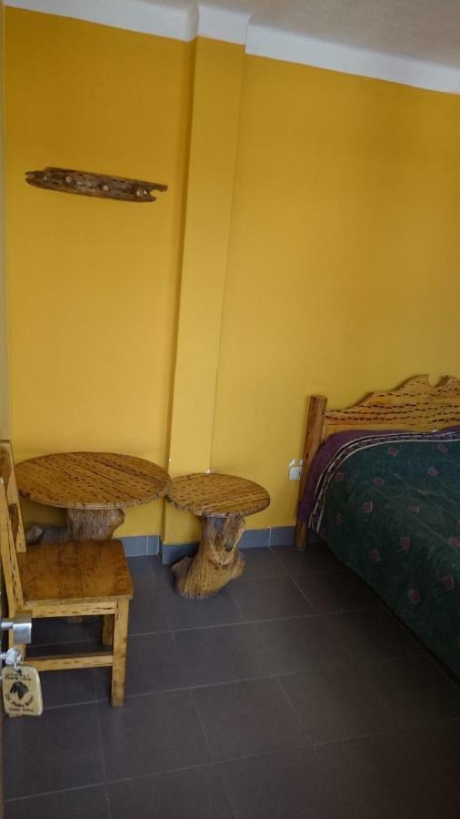 Hostal Coronel Pedro Arraya Tupiza Bagian luar foto