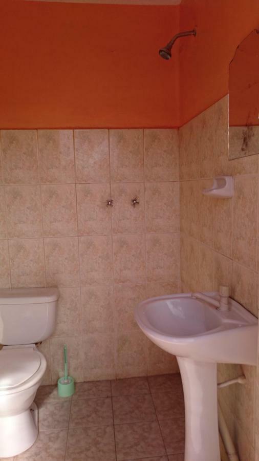 Hostal Coronel Pedro Arraya Tupiza Ruang foto