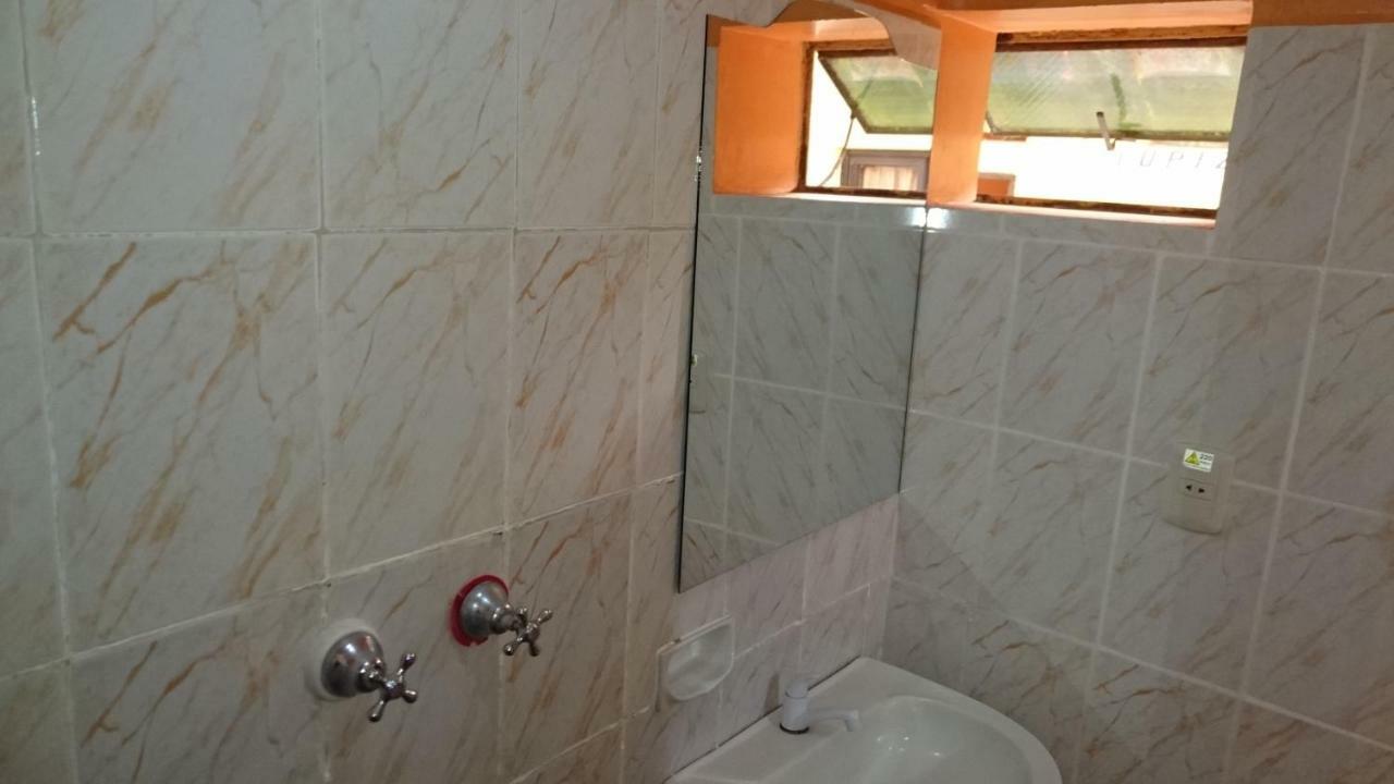 Hostal Coronel Pedro Arraya Tupiza Bagian luar foto